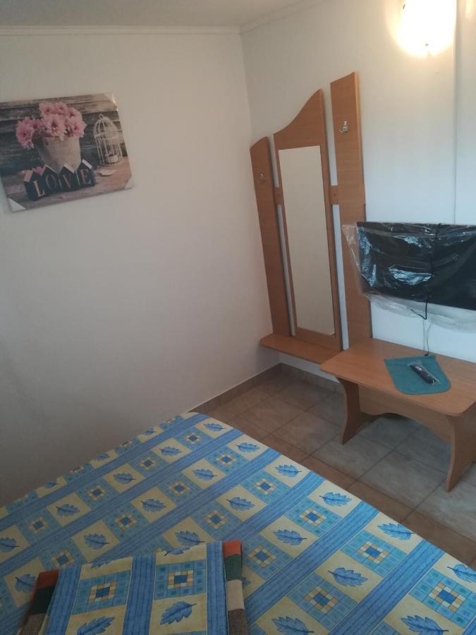 Pensiunea Lyo Două Mai Pokój zdjęcie