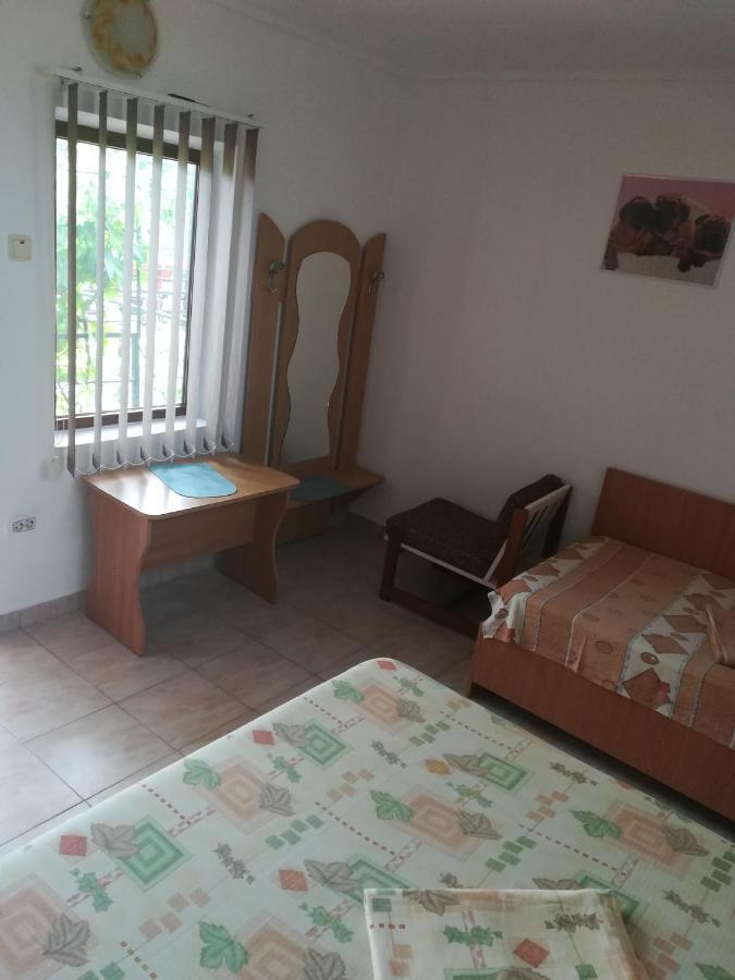 Pensiunea Lyo Două Mai Pokój zdjęcie